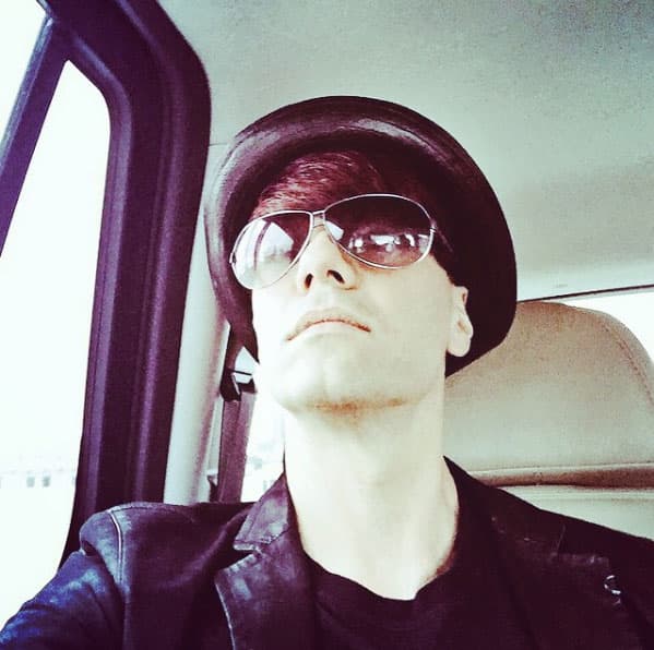 En el 2002 se casó con Joann Winkhart, pero se divorció en el 2006.