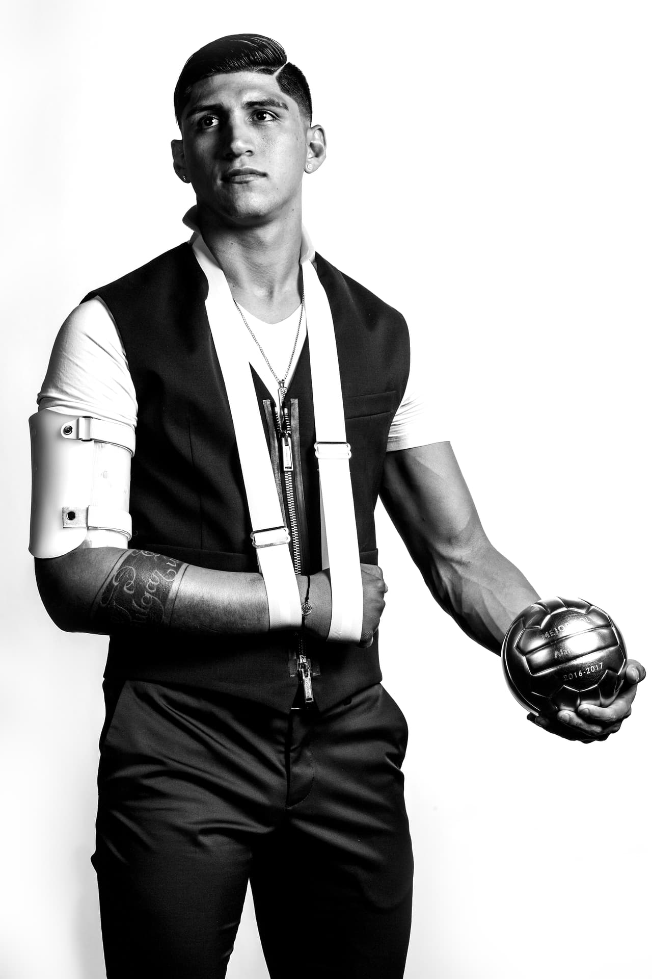 Y el reconocimiento al Mejor Gol del Año fue para el delantero de las Chivas Alan Pulido.