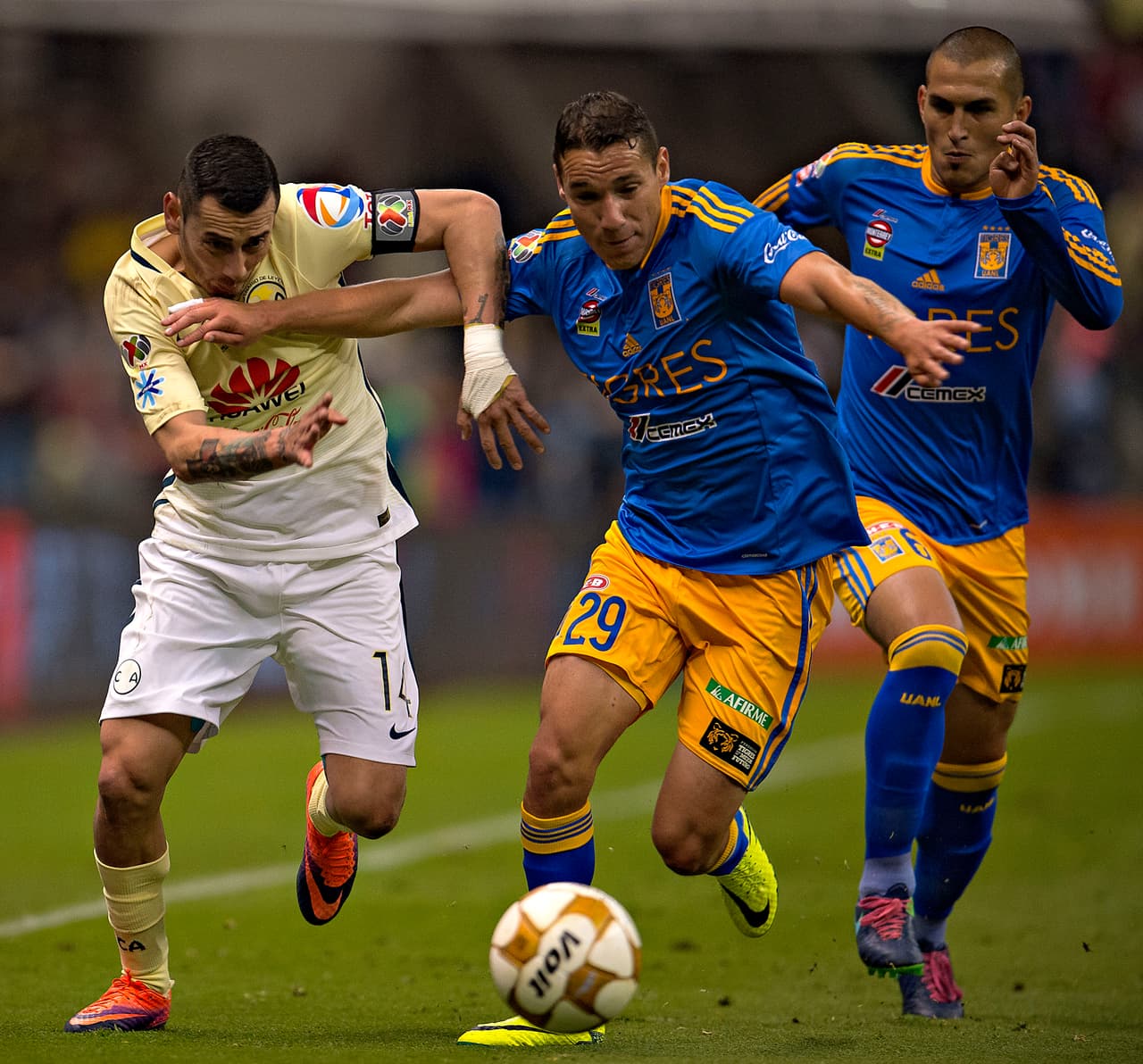 América se mete al estadio Universitario donde buscará su título número 13 ante Tigres, sin embargo, hay un problema, las Águilas no saben lo que es ser campeón fuera del estadio Azteca.