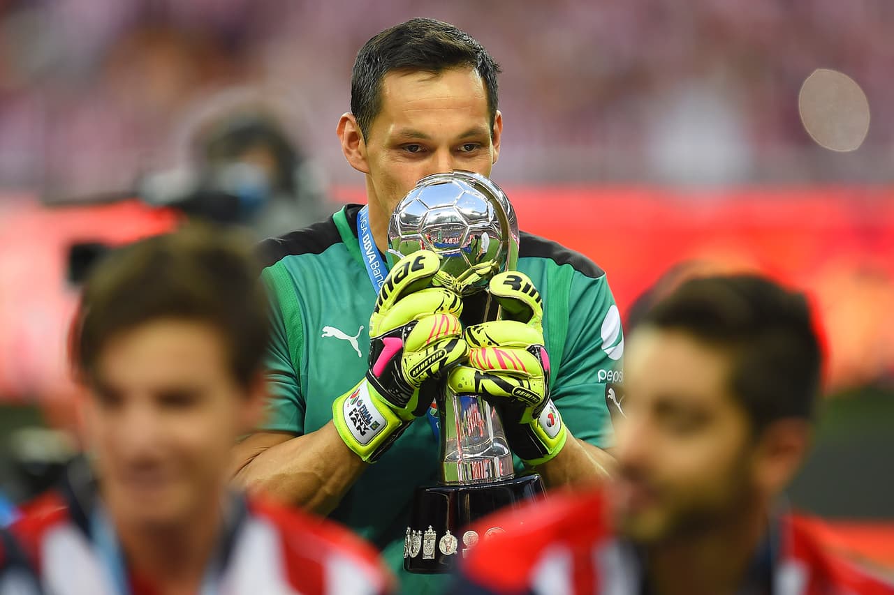 Toda la plantilla del campeón Chivas estará en la gala. Rodolfo Cota está nominado a mejor portero.