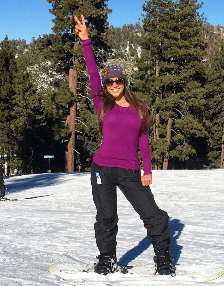 La modelo y actriz recuerda su paso por Nuestra Belleza Latina 2009 como uno de los momentos más significativos de su vida y agradece por darle las primeras herramientas para entrar al mundo del espectáculo. La mexicana de Los Ángeles quisiera ser conductora de Univision y actriz en Hollywood.