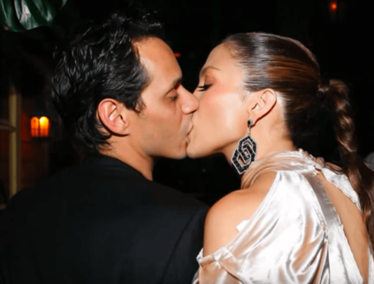 <b>Besando al payaso Parte 7.</b>