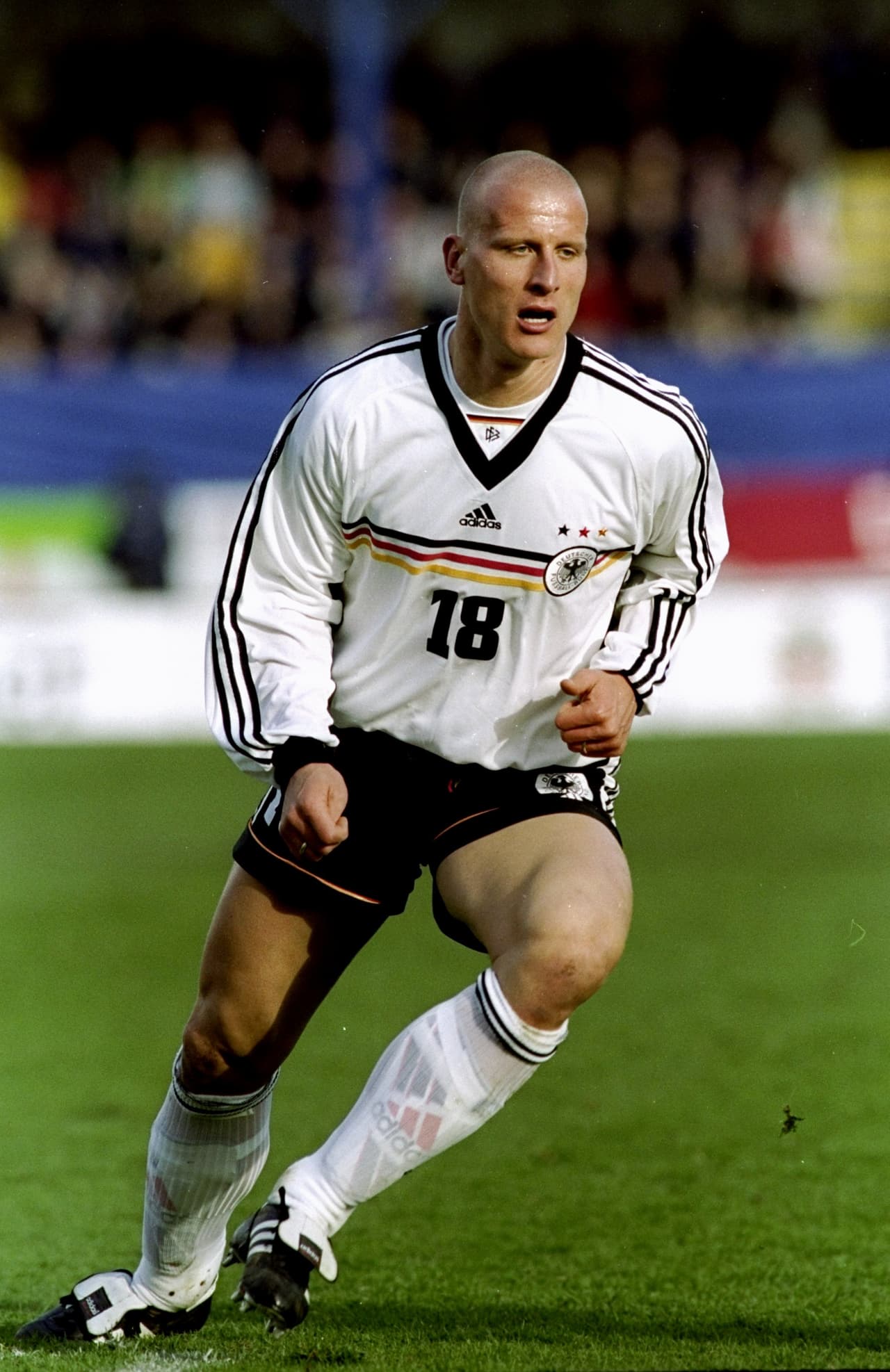 Los problemas alemanes continuaron, pues solía recurrirse a Carsten Jancker adelante, quien era un delantero de mucha lucha y nada más.