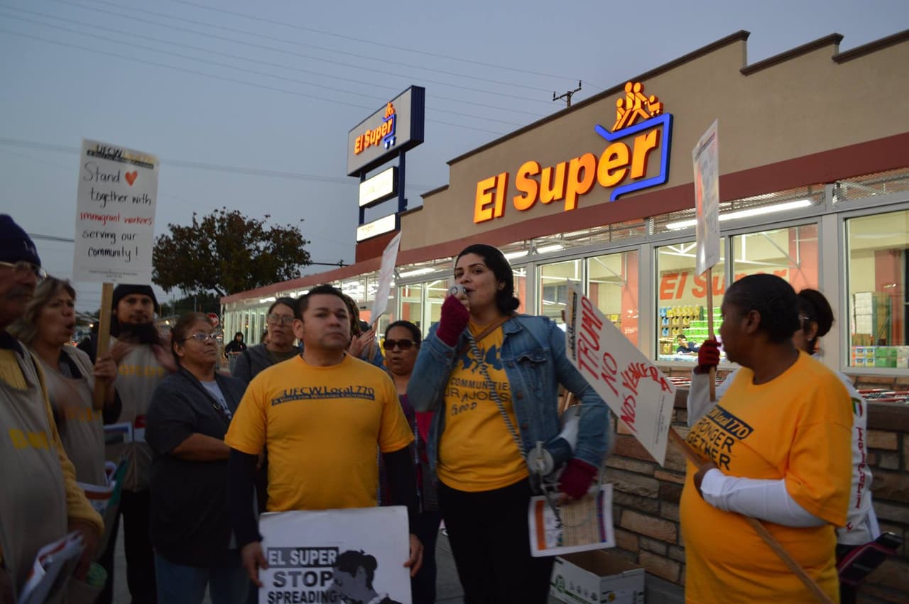 Revelan que Sal Marcianti, vicepresidente de abastos de El Super, apoyó a Trump.