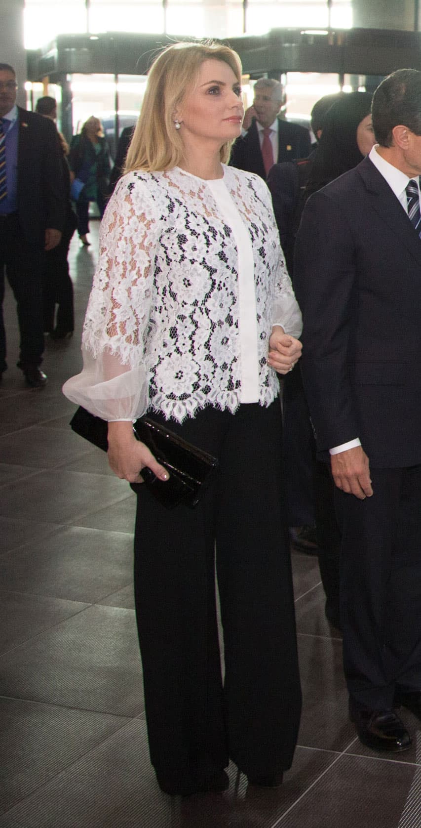 El estilo conservador de la primera dama de México.