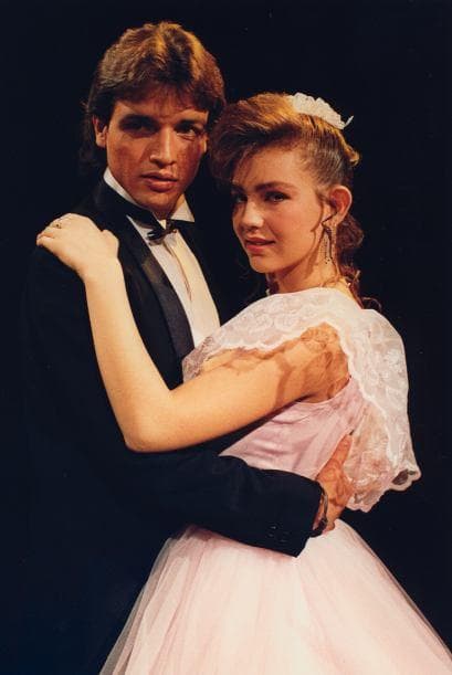 Fue uno de los galanes más codiciados, antes de estar en Baila Conmigo lo habíamos visto en "Quinceañera", "Amor en Silencio" y "Teresa" donde compartió créditos con Salma Hayek.