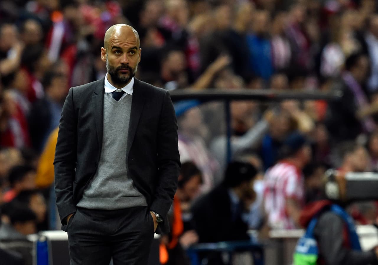 Pep Guardiola es criticado por sus decisiones en el Calderón