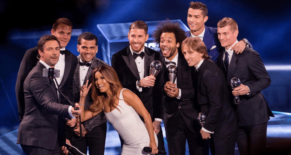 La primera edición se realizó con la premiación a los mejores 11 jugadores, aunque ahora no califica el año natural sino la temporada, en este caso, la de 2016/2017.