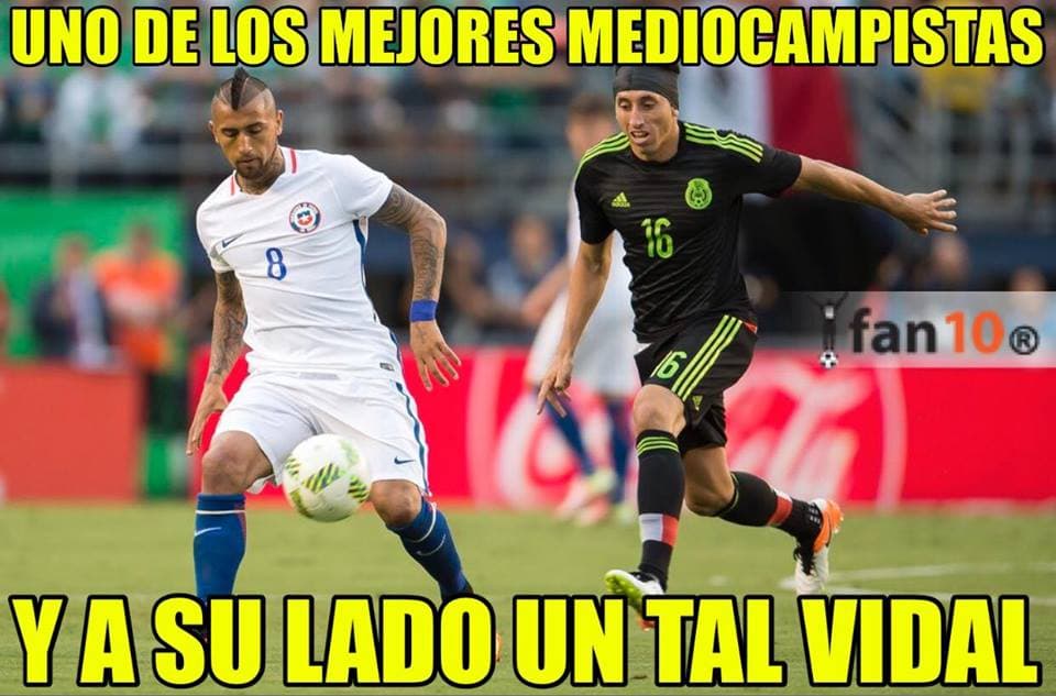 Javier Hernández llegó a 44 goles con el Tri en su cumpleaños y los memes en las redes sociales elogiaron al delantero mexicano.