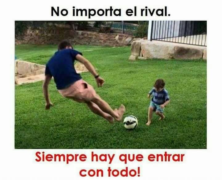 Javier Hernández llegó a 44 goles con el Tri en su cumpleaños y los memes en las redes sociales elogiaron al delantero mexicano.