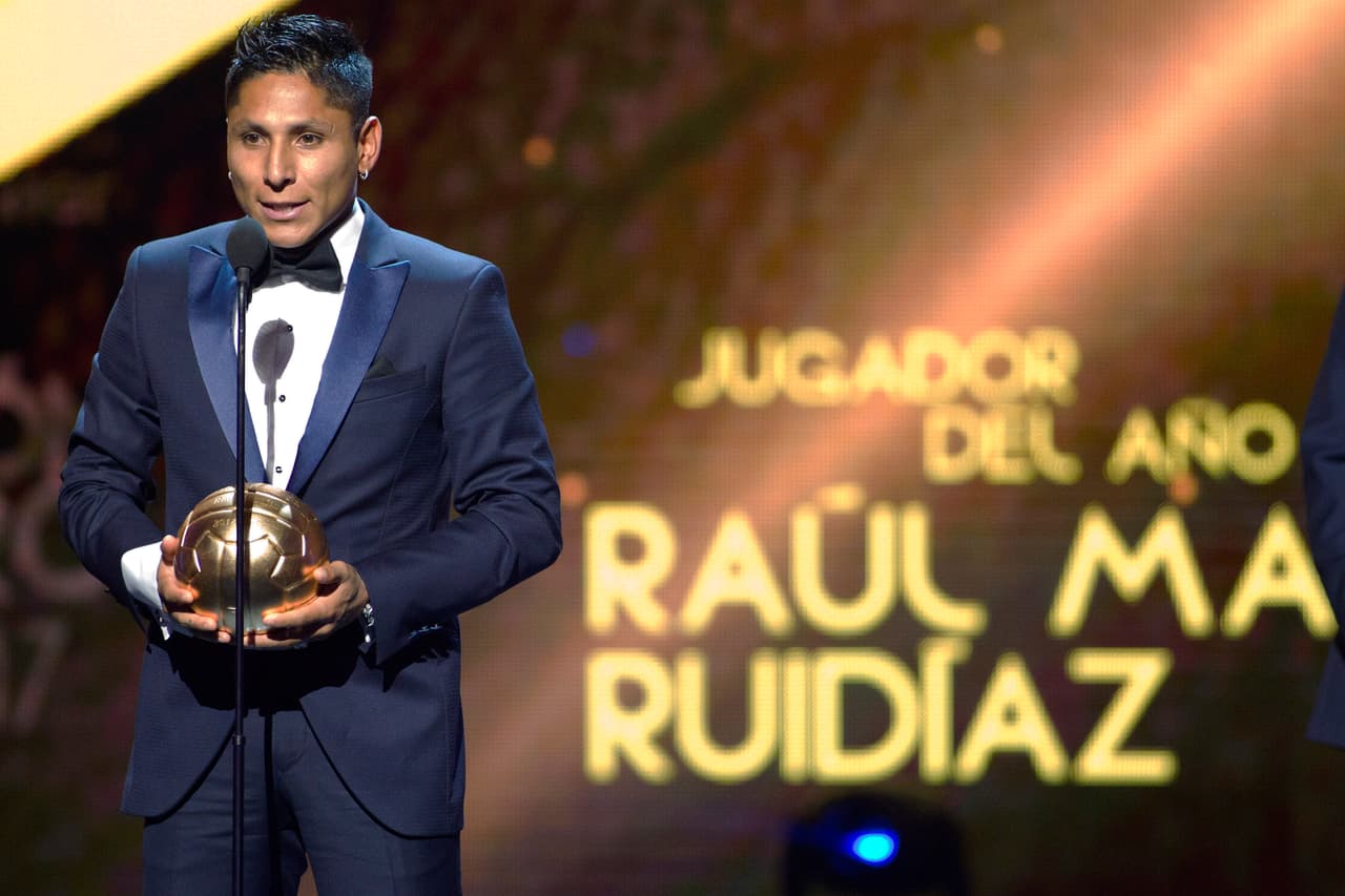 Durante su discurso, Ruidíaz reconoció que el gol que marcó para lograr la salvación del Morelia ha sido el gol más importante de su carrera.