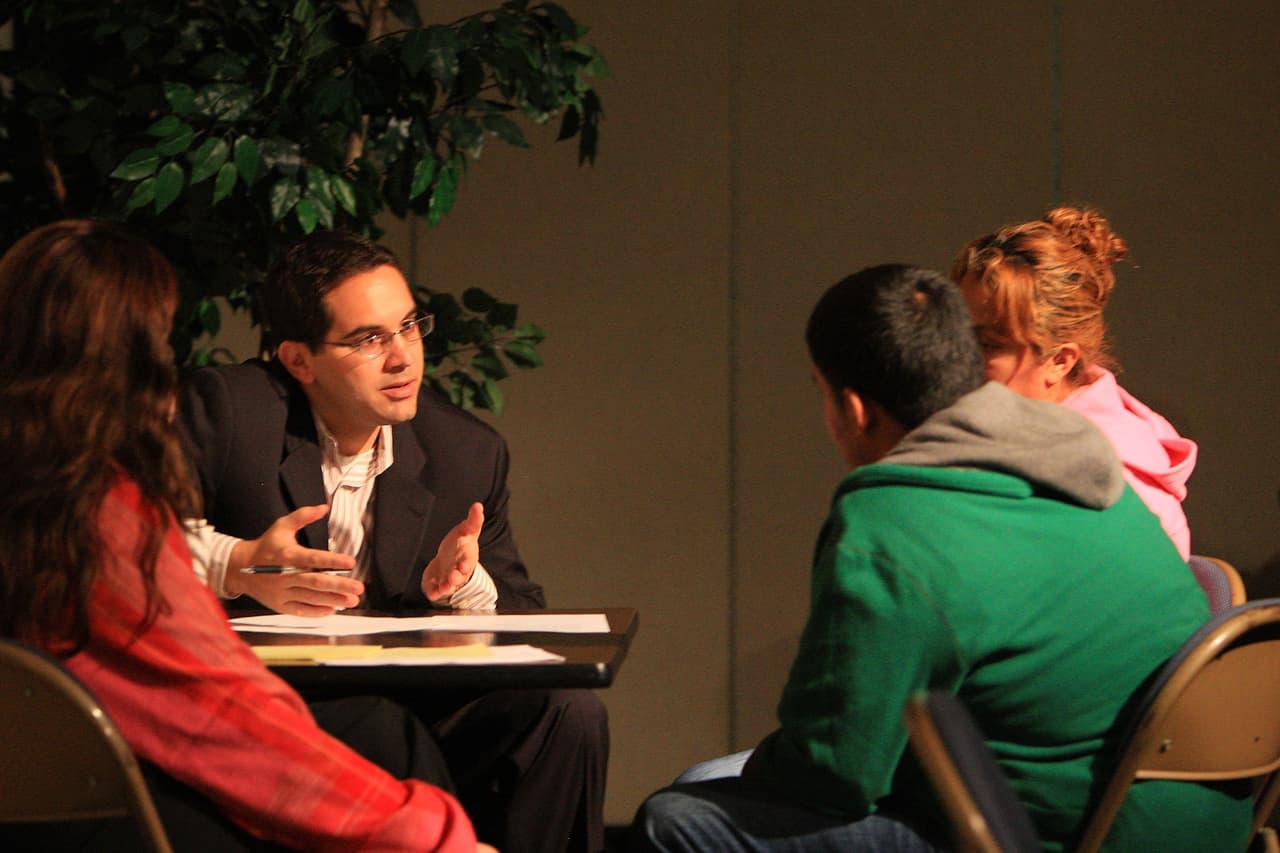 Algunos inmigrantes se preocupan de que los castiguen en el futuro por usar beneficios públicos como el Medi-Cal, la versión estatal del programa federal Medicaid, que proporciona cobertura de salud a los residentes de bajos ingresos.