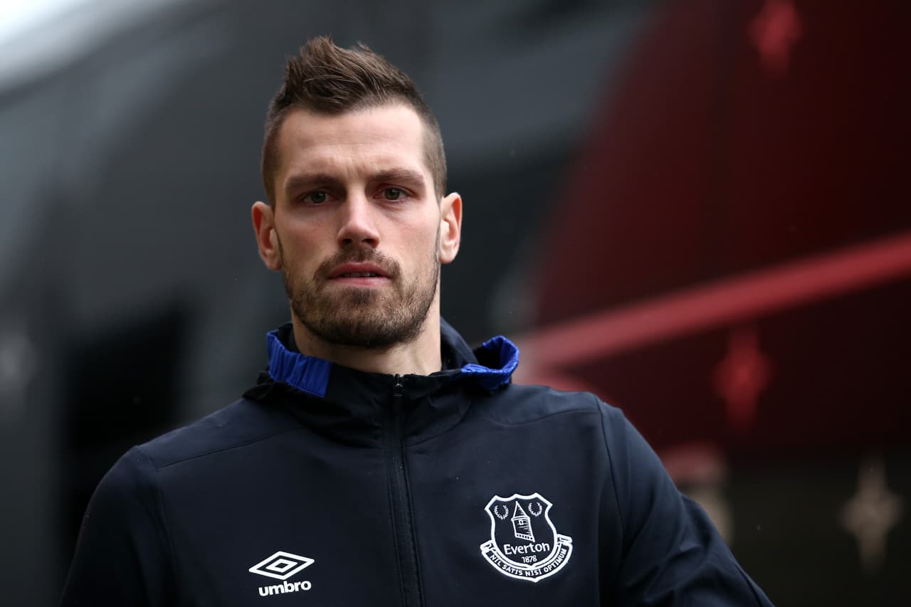 8. Morgan Schneiderlin (Francia) - El Everton fue el equipo que lo compró en 22,9 millones de euros.