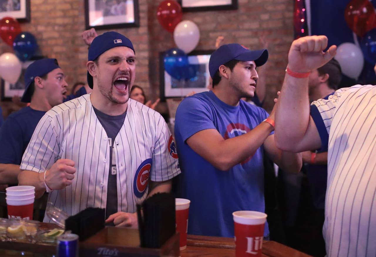 La fiesta llegó al final ante la locura e incredulidad de sus fanáticos, cuyos padres ni habían nacido en el pasado título de Serie Mundial.