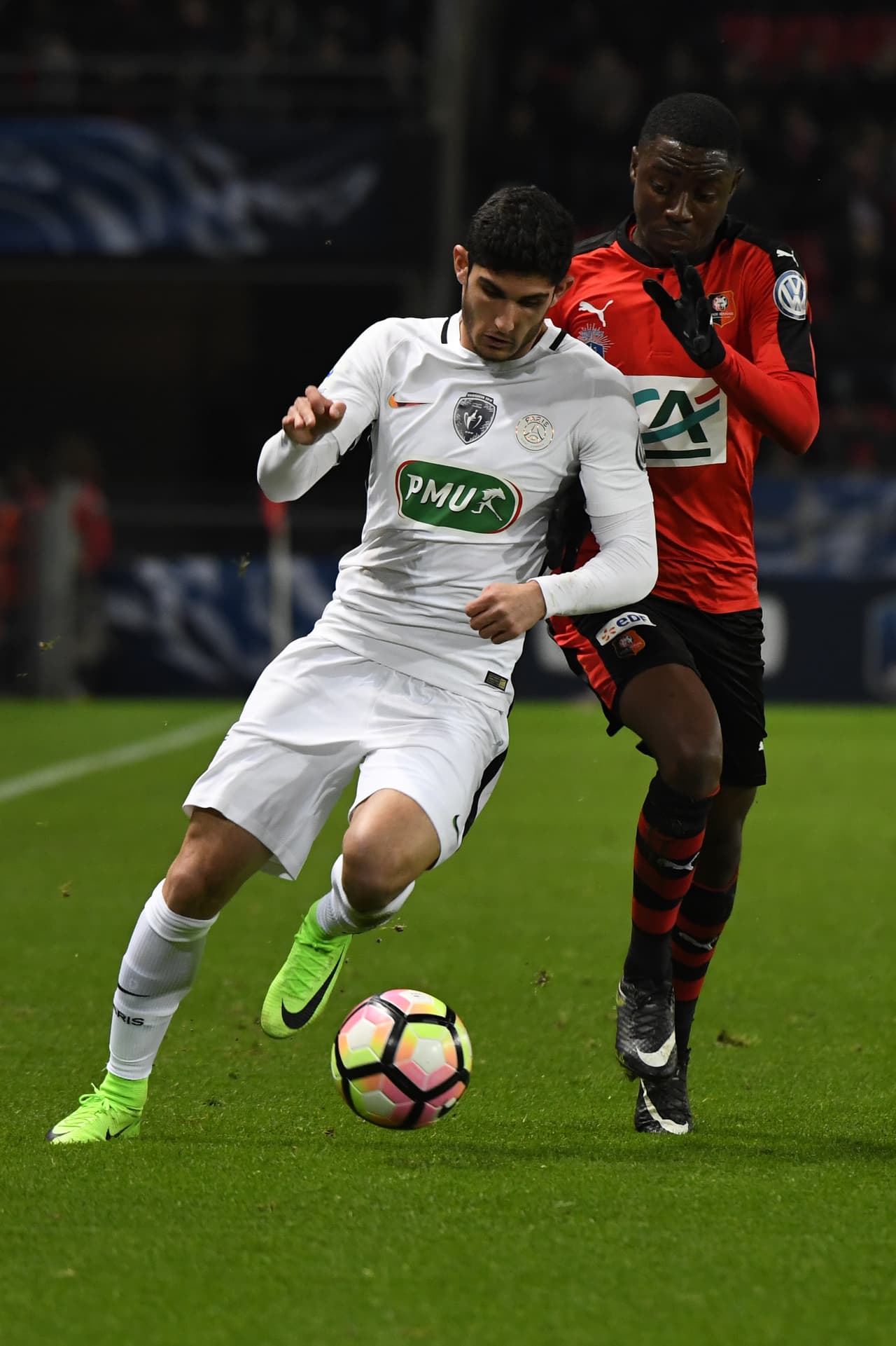 4. Gonçalo Guedes (Portugal) - Comprado por el Paris Saint-Germain en 30 millones de euros.
