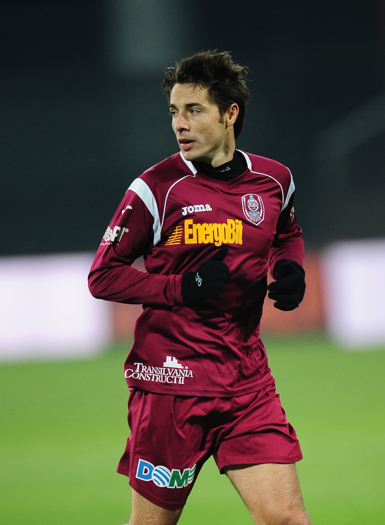 4. Saša Bjelanović (17) - Zadar, Dinamo, Istra, Varteks, Como, Chievo, Genoa, Lecce, Ascoli, Torino, Vicenza, Cluj, Atalanta, Verona, Varese, Messina y Pordenone.