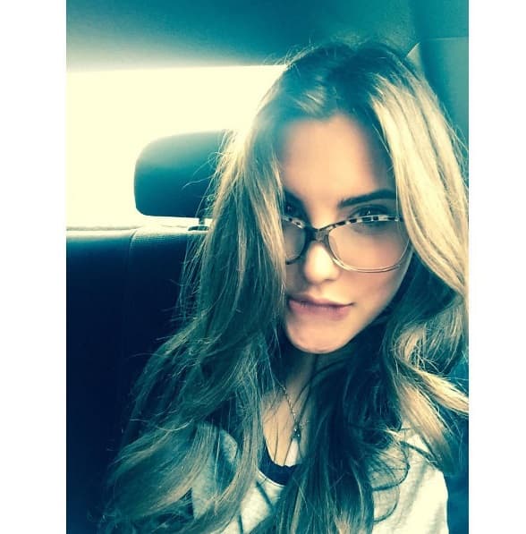 ¿Eres fan de Natasha? Repasa con nosotros las mejores ‘selfies' de esta guapa actriz, cantante, modelo y conductora argentina.