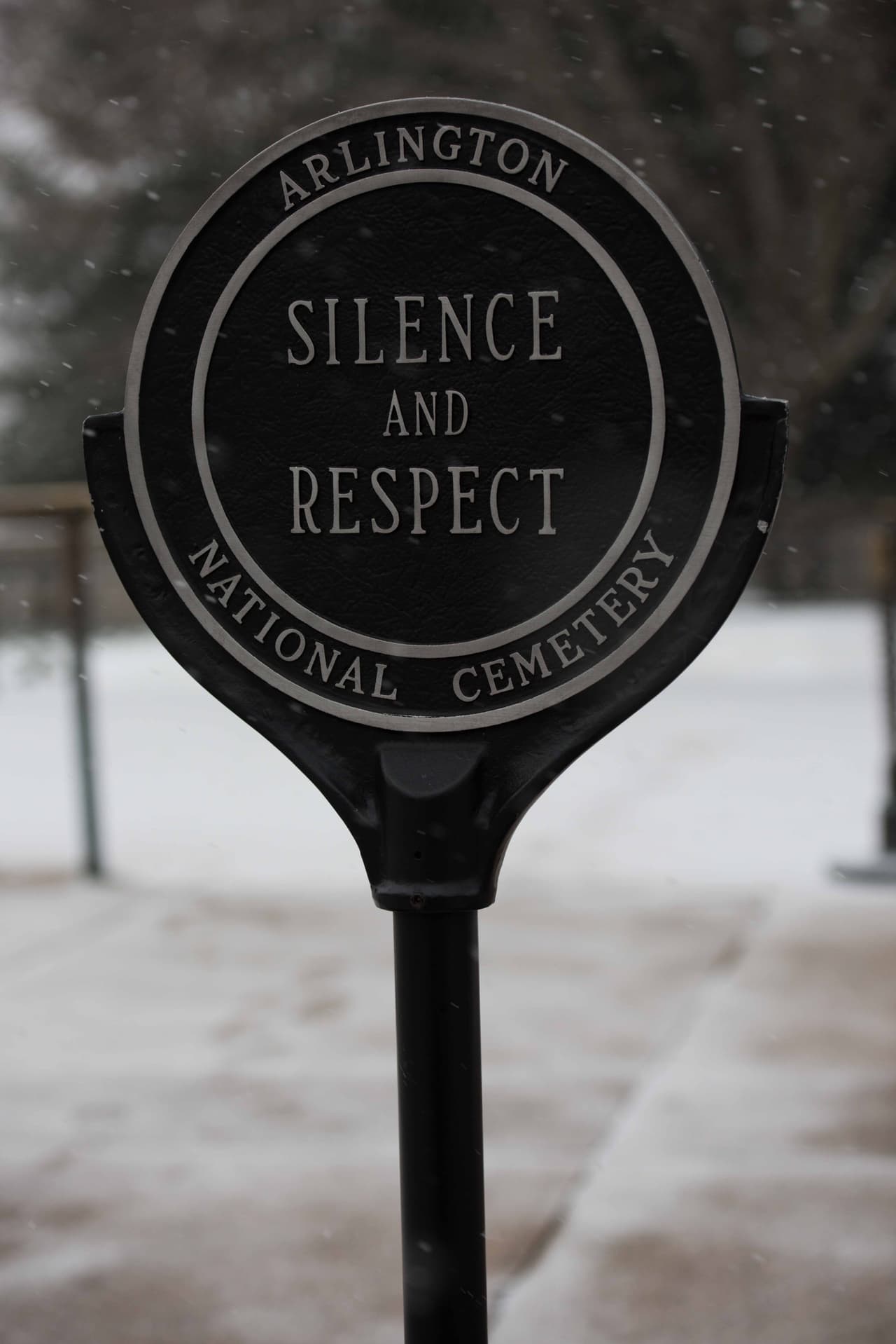 Los Centinelas cumplen su deber pese a la fuerza de la tormenta Jonas.