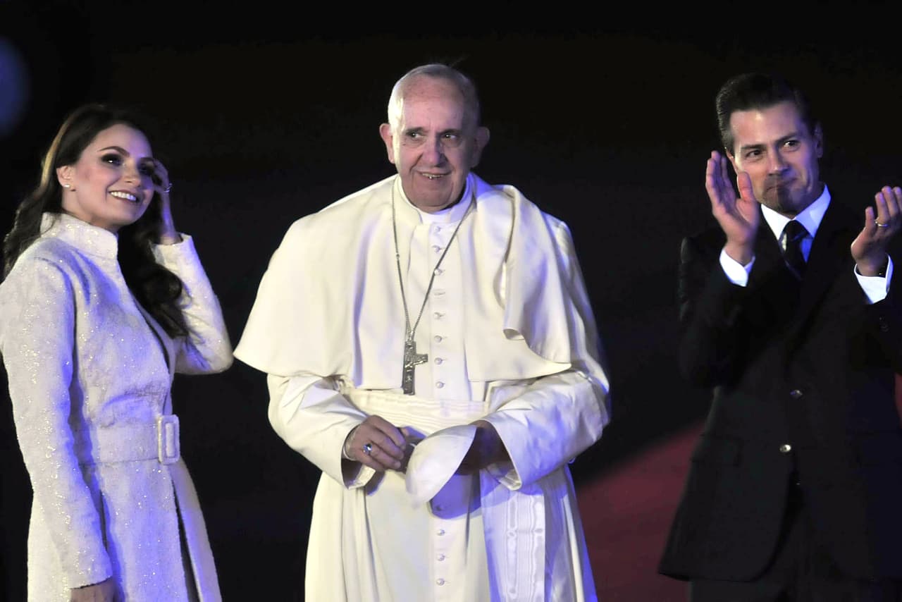 Algo que evidentemente ha roto Rivera ante la visita del Papa.