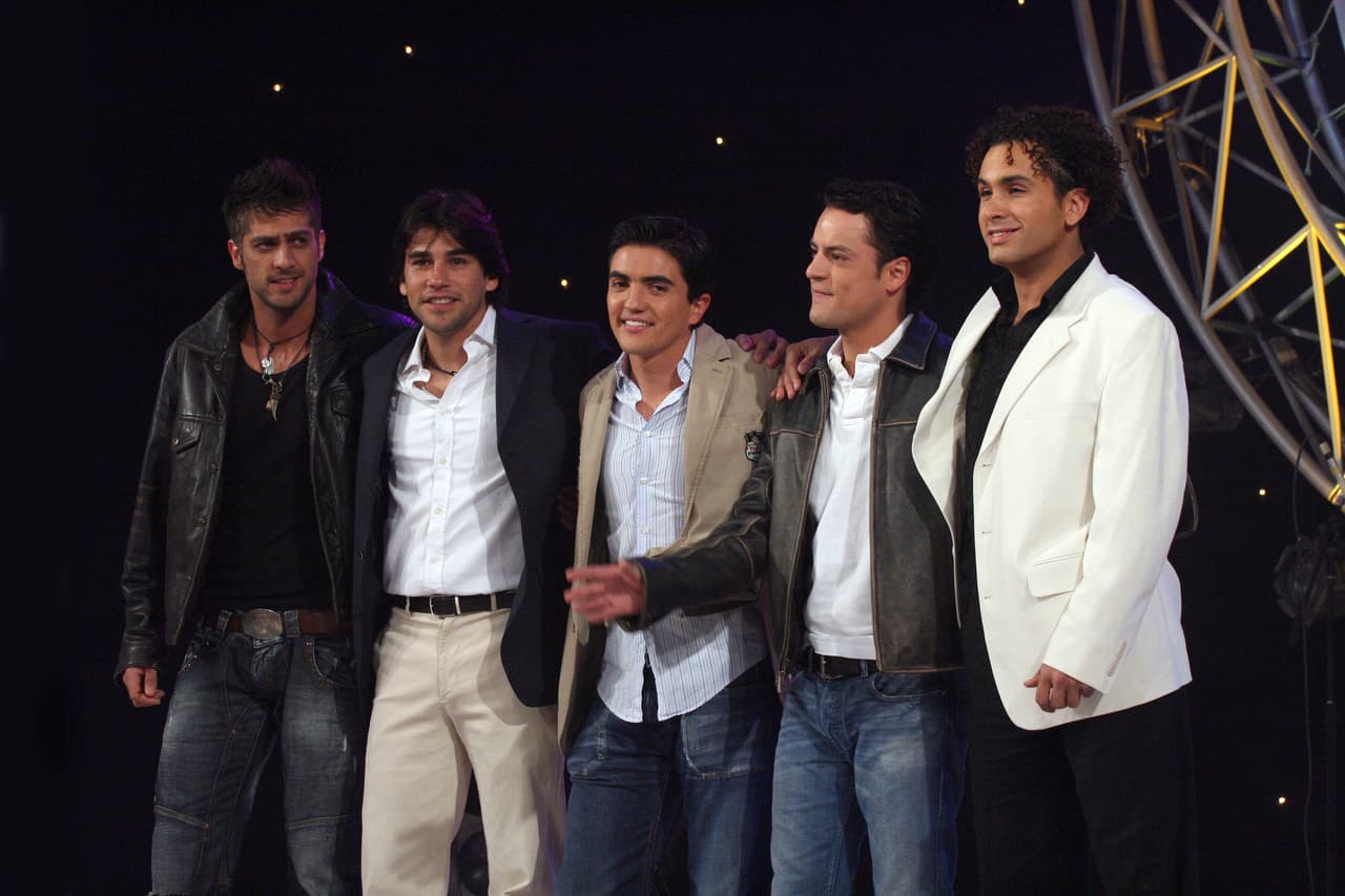 Los galanes de 'Muchachitas como tú' corrieron a cargo de
<b><a href="http://www.univision.com/temas/marco-mendez">Marco Méndez</a></b>,
<b>Mauricio Barcelata, Mike Biaggio</b> y
<b><a href="http://www.univision.com/temas/jose-ron"> José Ron</a></b>.