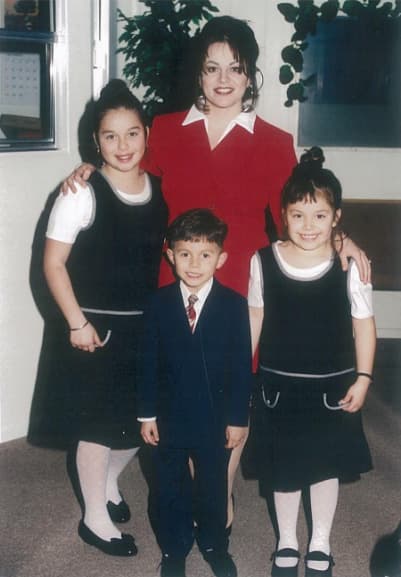 Siempre fue una mamá muy trabajadora para sacar a sus tres hijos adelante.