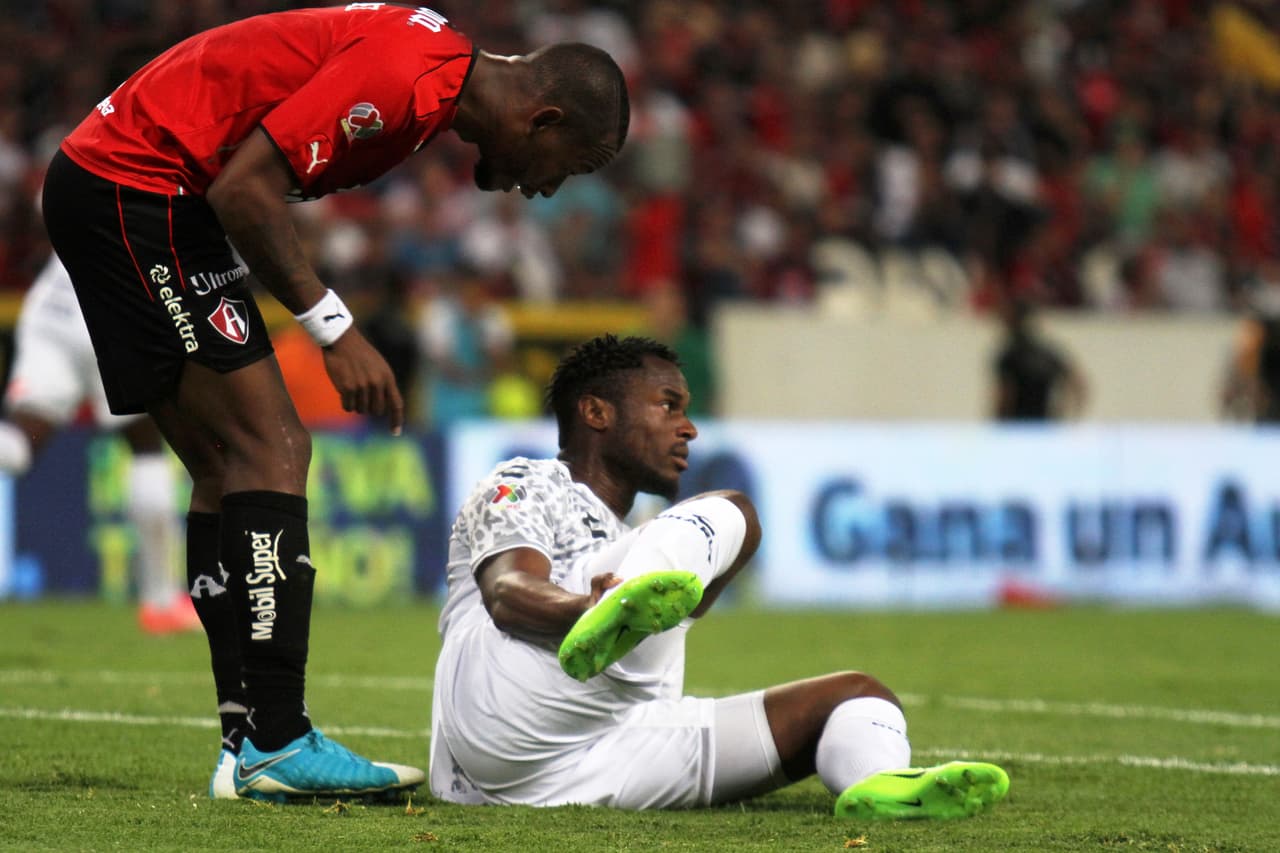 Al finalizar el encuentro, los jugadores de Chiapas cayeron derrotados sobre el pasto. El descenso se había consumado.