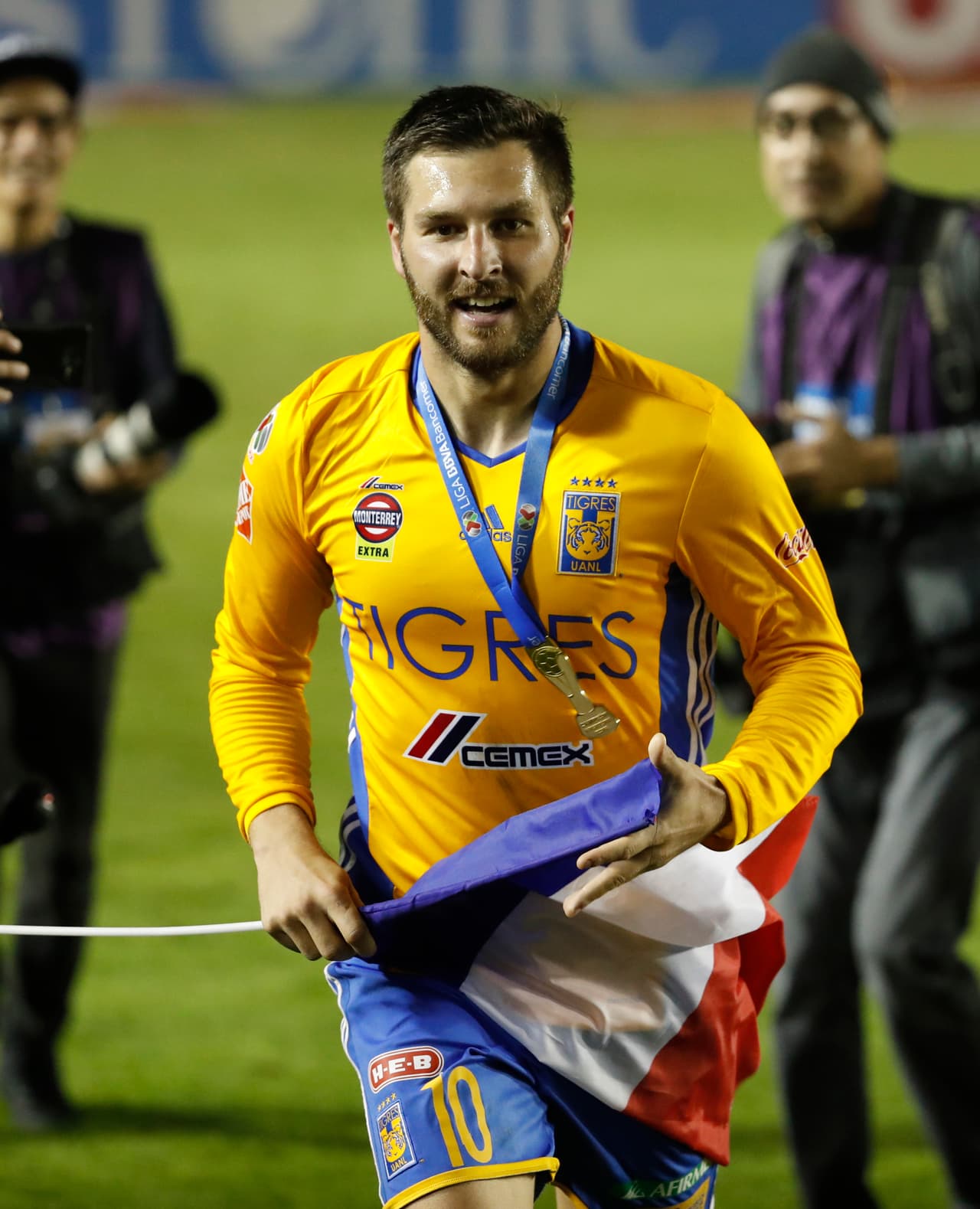 LA Galaxy tendría en André-Pierre Gignac un posible refuerzo a partir de junio para su zona de ataque. El jugador de los Tigres, el más costoso de la Liga MX, ya ha sonado en varios medios. ¿Se unirá a Giovani?