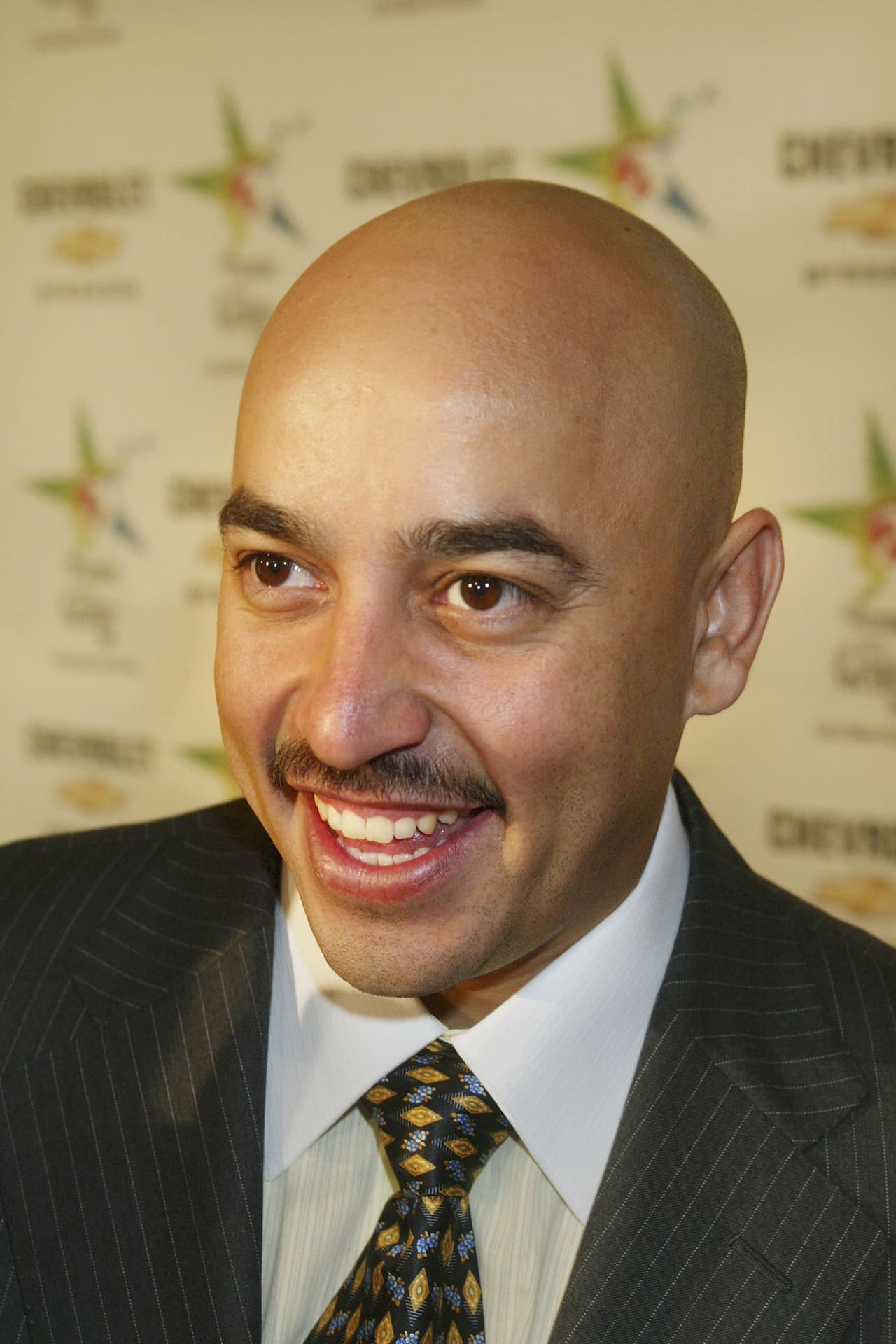 Por su parte, su hermano
<b>Lupillo Rivera</b> hizo de todo desde muy joven: fue vendedor ambulante, albañil y hasta pudo haber hecho tus tacos en la taquería que trabajó.