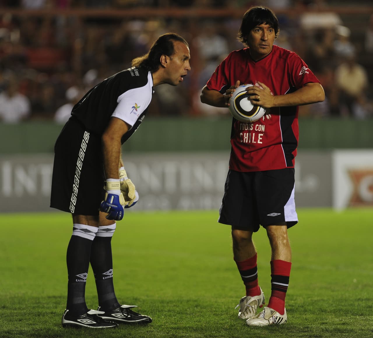 8. Carlos 'Mono' Navarro Montoya (14) - Vélez Sársfield, Santa Fe, Boca Juniors, Extremadura, Mérida, Tenerife, Deportes Concepción, Chacarita Juniors, Independiente, Gimnasia y Esgrima La Plata, Atlético Paranaense, Nueva Chicago, Olimpo y Tacuarembó.