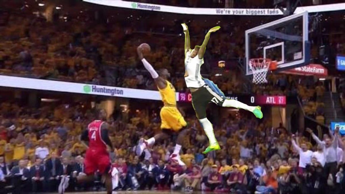 Los usuarios en las redes sociales hicieron mofa de la postura poca ortodoxa con la que el defensa alemán atacó la pelota para el penal con el que empató la Azzurra.