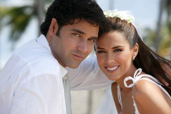 Este par de famosos se reencontró en el 2008 en los foros de grabación cuando trabajaron juntos en la telenovela 'Las tontas no van al cielo.