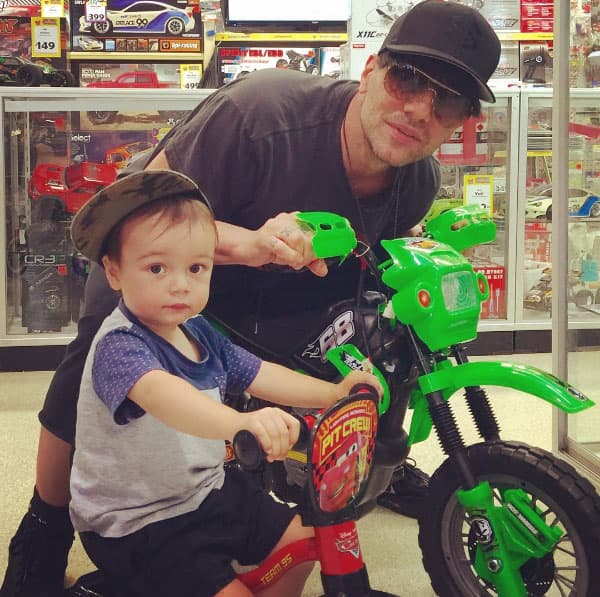 Desafortunadamente, al pequeño hace unos meses le diagnosticaron leucemia.