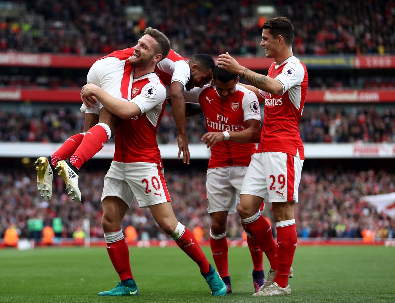 Arsenal venció 3-2 al Swansea