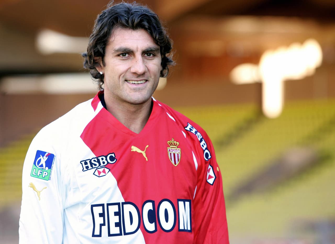 10. Christian Vieri (13) - Torino, Pisa, Ravenna, Venezia, Atalanta, Juventus, Atletico Madrid, Lazio, Inter, Milan, Monaco, Sampdoria y Fiorentina.