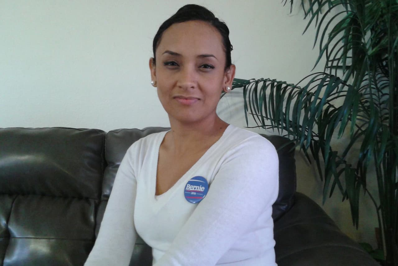 Erika Andiola, estratega hispana de Sanders, es una conocida 'Dreamer'