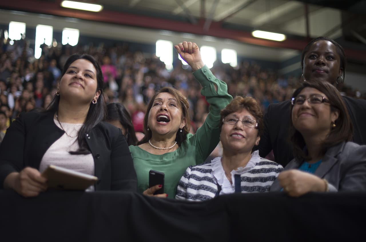 Lorella Praeli (izqda) es una de las 'Dreamers' más conocidas