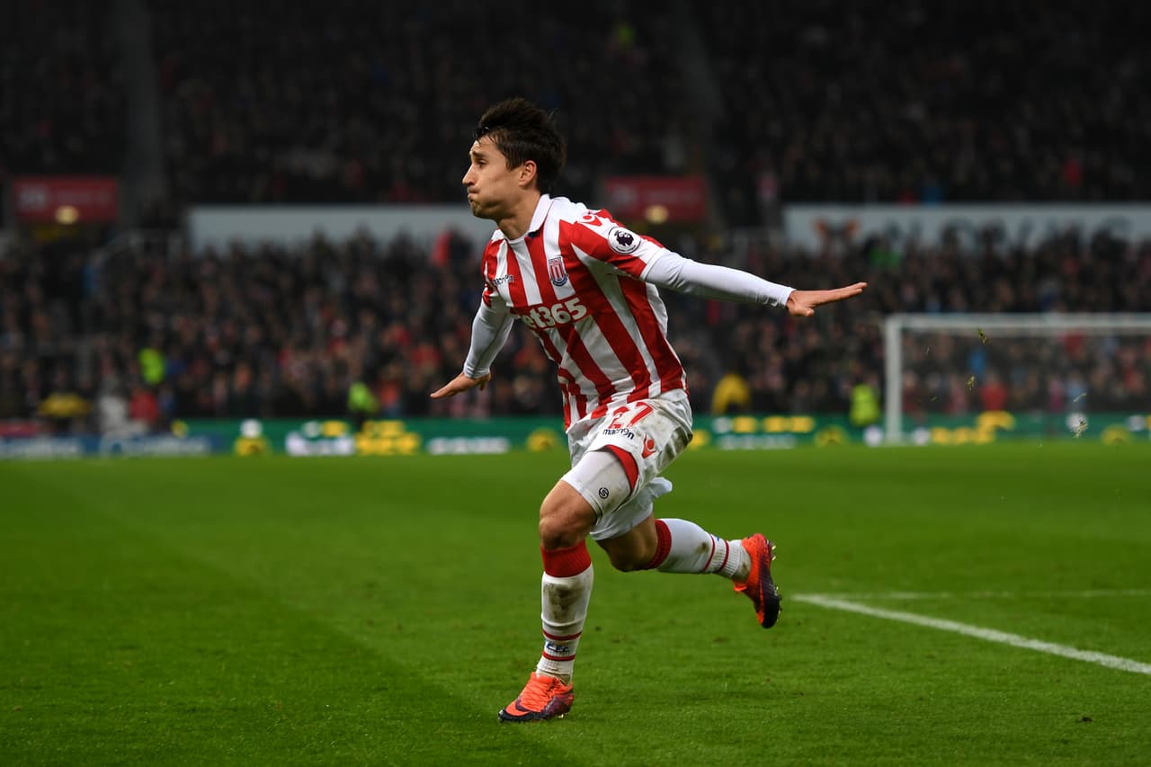 Bojan salió de Milán al Ajax y de allí al Stoke City, donde de a poco retomó su senda goleadora y el nivel que siempre se le conoció, por lo que del equipo inglés dio el paso al Mainz alemán.