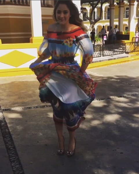 Sherlyn fue una de las invitadas especiales y se lució con este espectacular diseño.