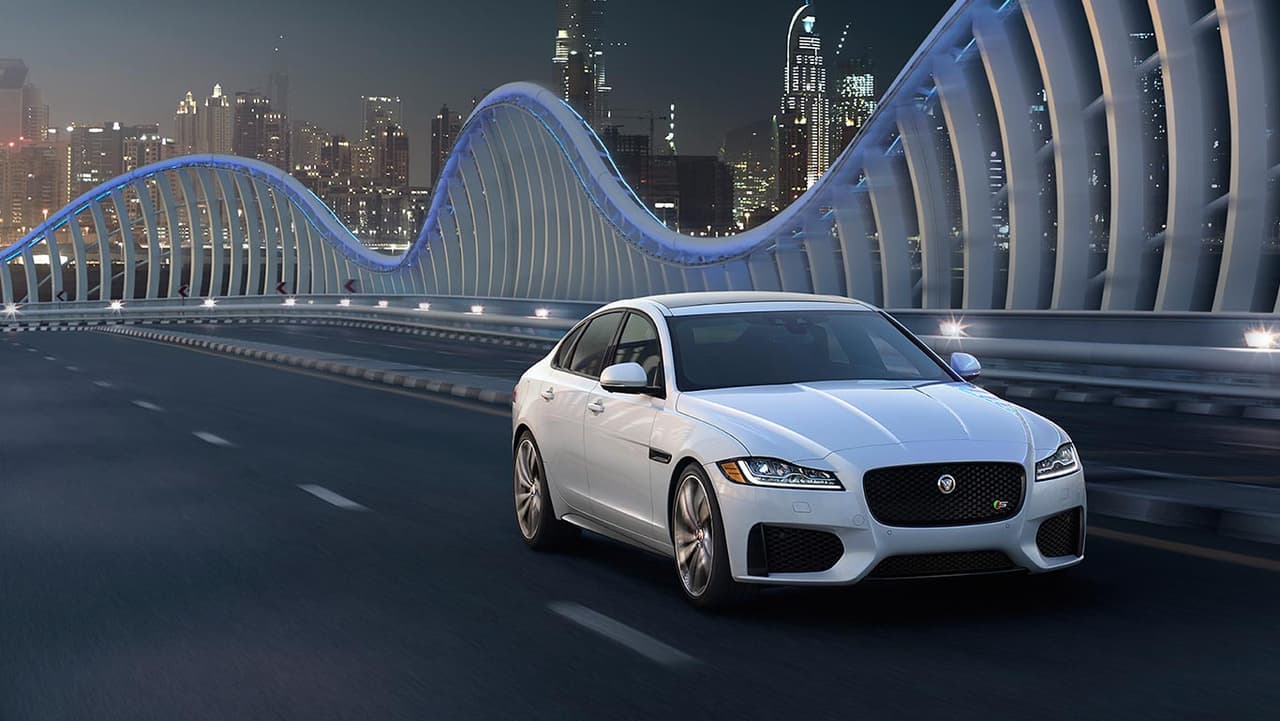 Puesto 7: Jaguar también figura en el ranking, como otra de las marcas importantes buscadas en Google. Su modelo XF fue el más popular en las búsquedas.