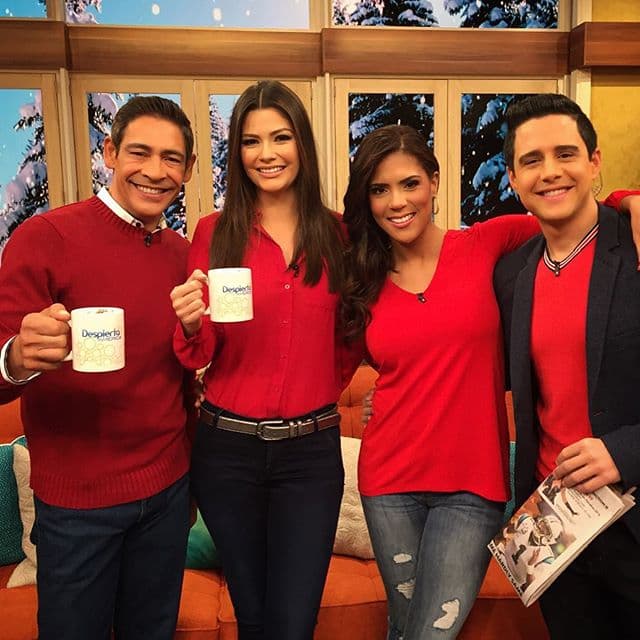 ¡Es viernes! Estamos felices de que nos acompañen en casita. (5 de febrero, 2016)