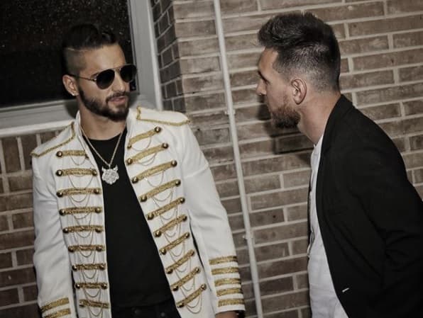 El delantero argentino es un ferviente admirador del cantante pues en varias ocasiones ha acudido a sus conciertos.