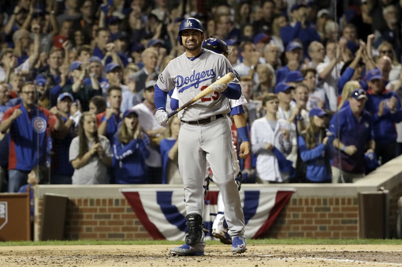 Adrián González no expuso a detalle sus razones.