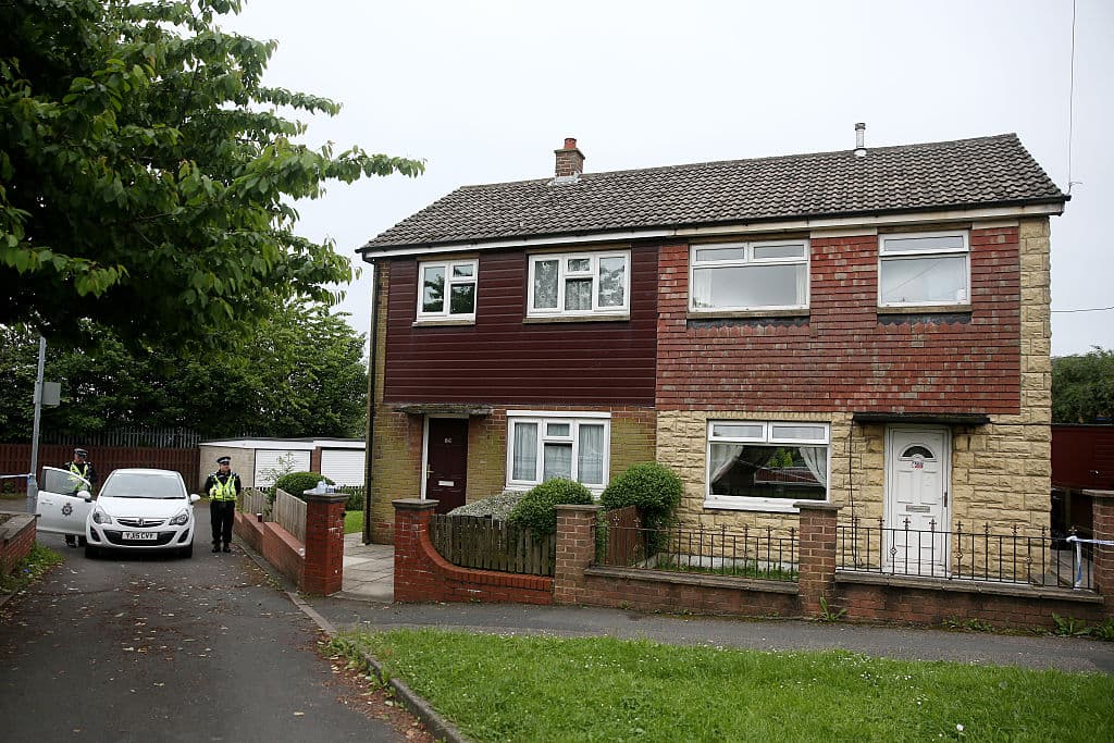 La policía registró la vivienda del sospechoso.