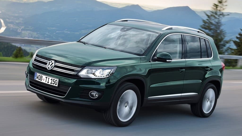 <b>1. Volkswagen Tiguan:</b> La SUV compacta de Volkswagen presentó un índice de
<b>0 conductores muertos</b> por cada millón de vehículos registrados. La Volkswagen Tiguan fue sustituida por un vehículo totalmente nuevo en 2017.
