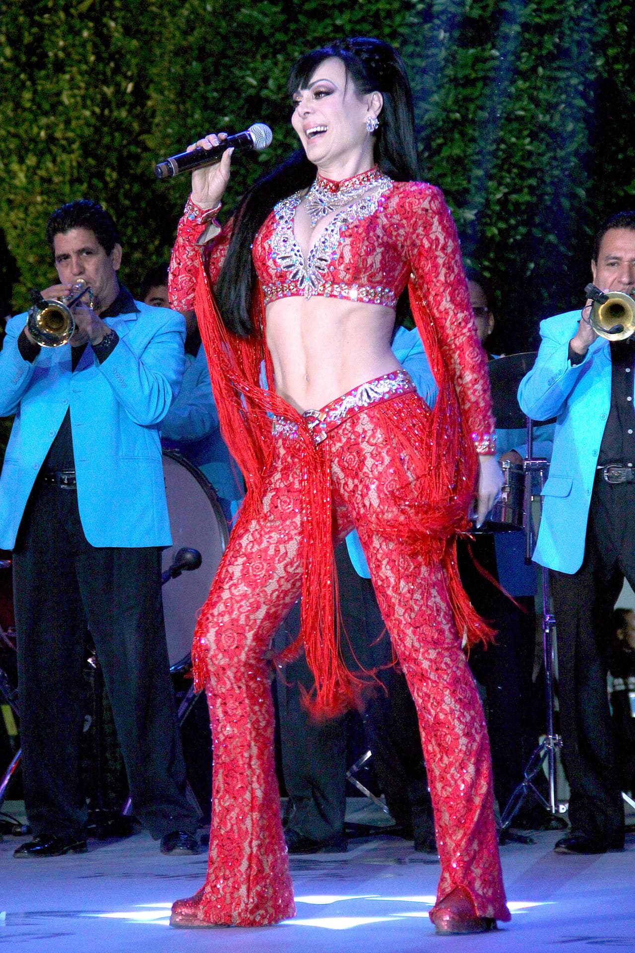 Hace algunos meses
<b><a href="http://www.univision.com/temas/maribel-guardia">Maribel Guardia</a></b> reveló en sus cuentas de redes sociales que para tener un abdomen de envidia hacía unas series de abdominales antes de dormir, ya que esto tonifica el cuerpo.