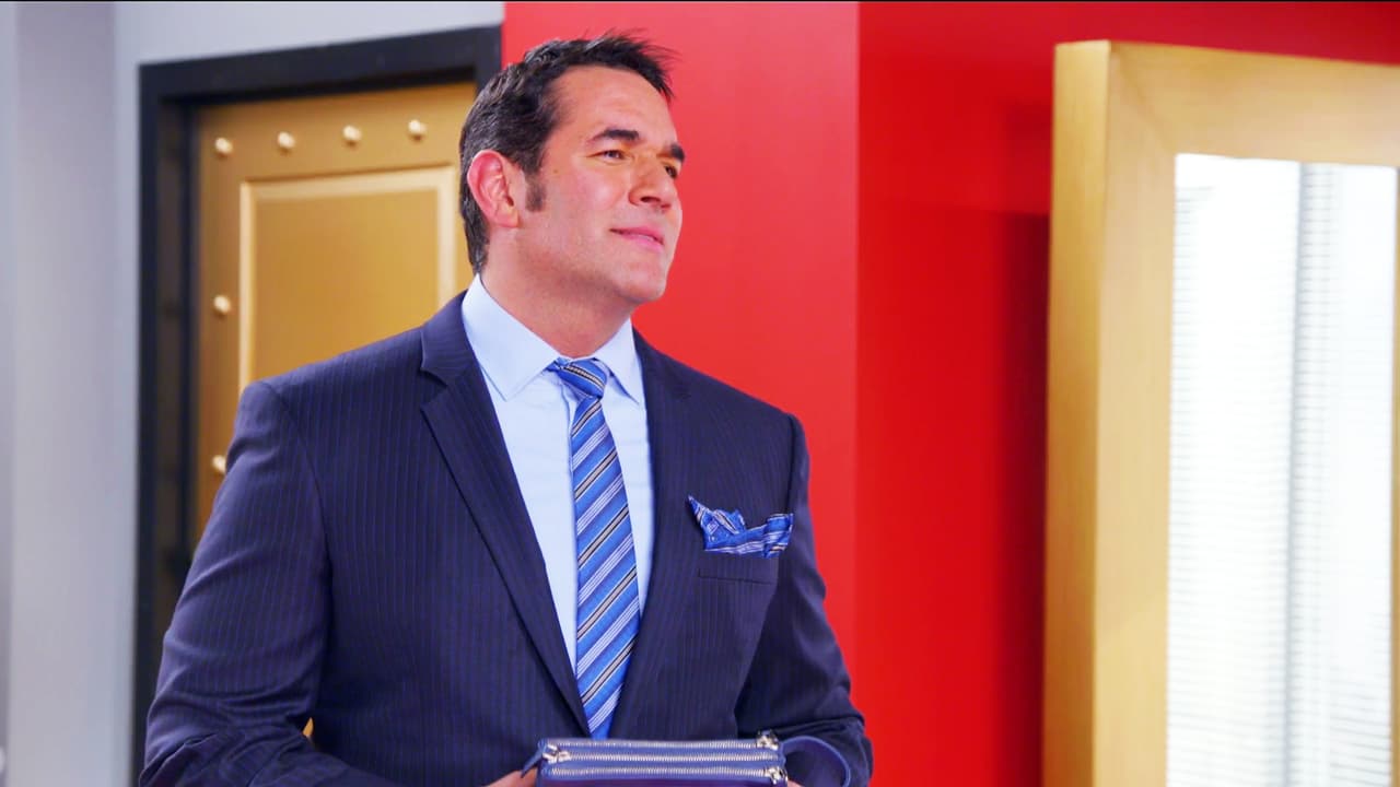 Quiere que estés muy cerquita de Alex.