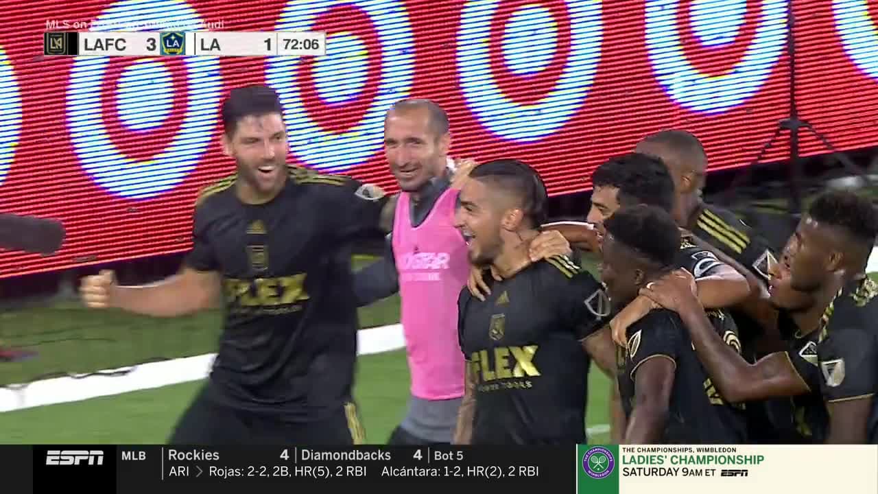 Chicho Arango aprovecha otra asistencia de Vela y marca el 3-1 del LAFC
