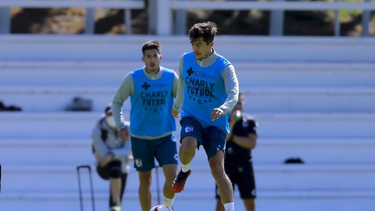 En Querétaro están sorprendidos con Antonio Valencia 
