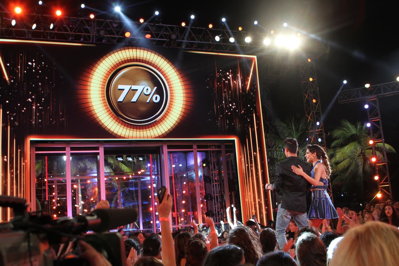 Este chico tiene un alma vieja, pero no dejes que eso te haga dudar de su talento. Joel ha demostrado que quiere estar en La Banda no matter what.