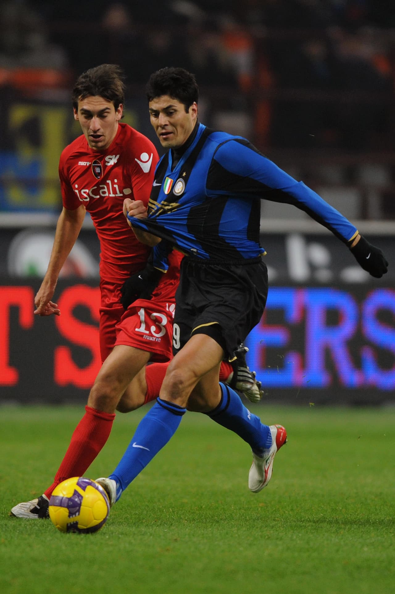 Astori nació en el pueblo de San Giovanni Bianco el 7 de enero de 1987 y tenía una hija de 2 años de edad.